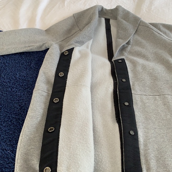 Lululemon sweatshirt jacket - Picture 3 of 7